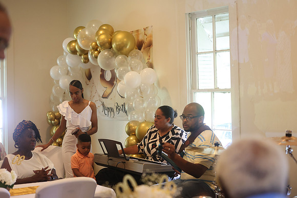 2025_Bday_Wade_90th-30