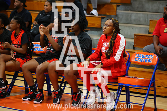 2024_Bball_Girls_YazooCityvsMadisonCen-11