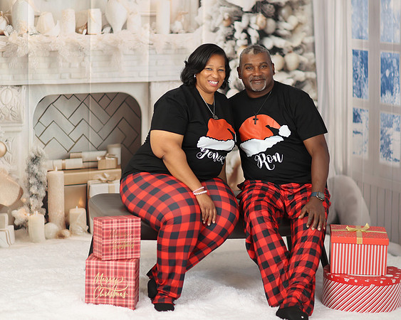 2024_Christmas_RussellFamily-25