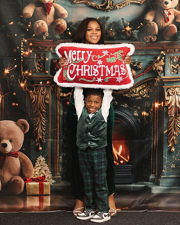 2024_Christmas_Elexis-18