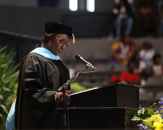 2025_Graduation_Lanier-164