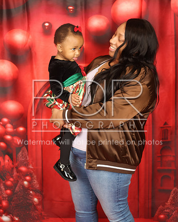 2024_Christmas_Corrine-28
