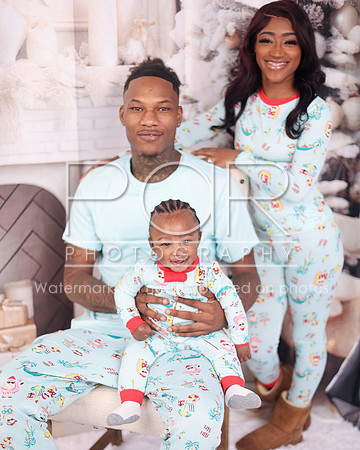 2024_Christmas_Aundriana-4