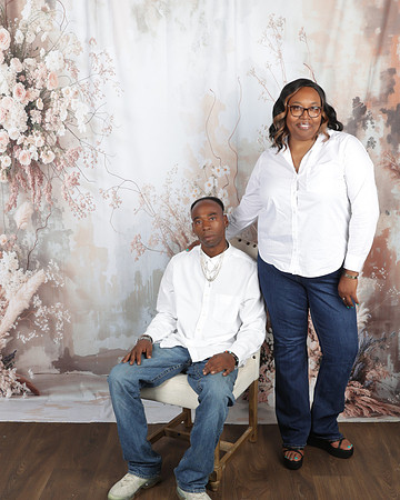 2024_SchquitaJones_Family-21