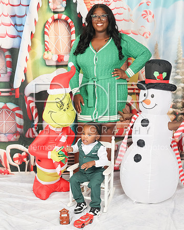2024_Christmas_Jada Varnell-7