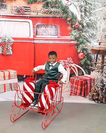 2024_Christmas_Elexis-66