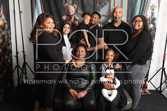2024_Christmas_Dorothy-19