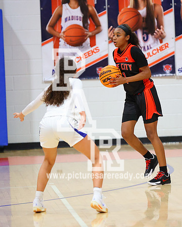 2024_Bball_Girls_YazooCityvsMadisonCen-19