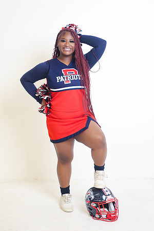 2025_SeniorRep_LRiyah_Cheer-3