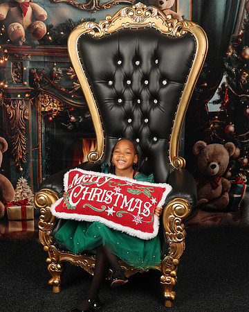 2024_Christmas_Sarah-29