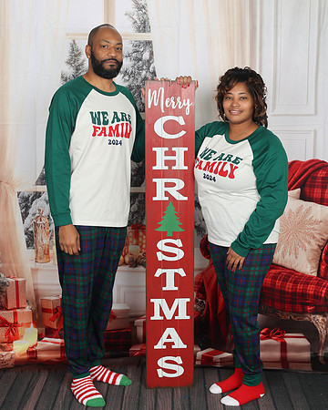 2024_Christmas_Angeline-19