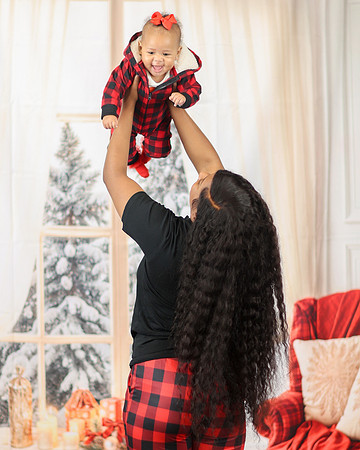 2024_Christmas_RussellFamily-55