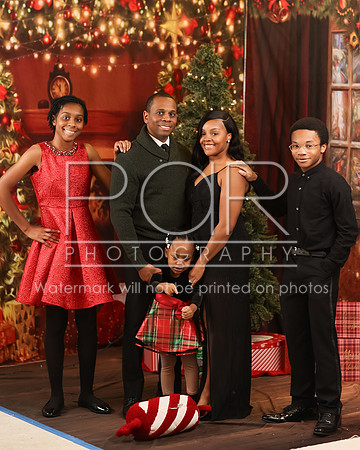 2024_Christmas_Amber McMillan-11