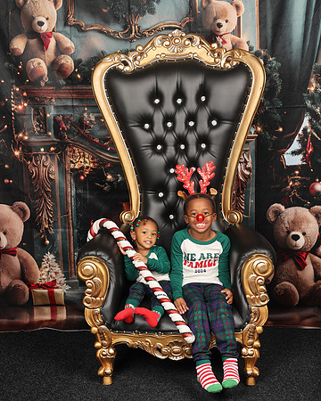 2024_Christmas_Angeline-22