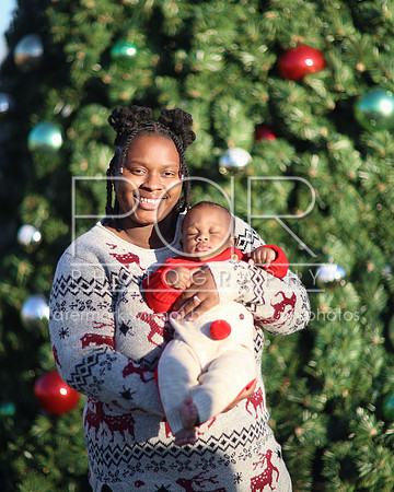 2024_Christmas_Shanita-11