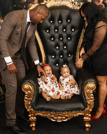 2024_Christmas_Barnes Family-16