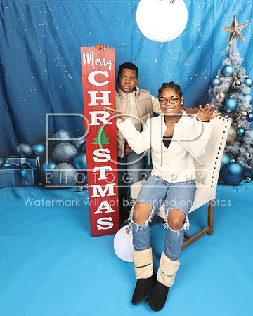 2024_Holiday_D_Kyles-28