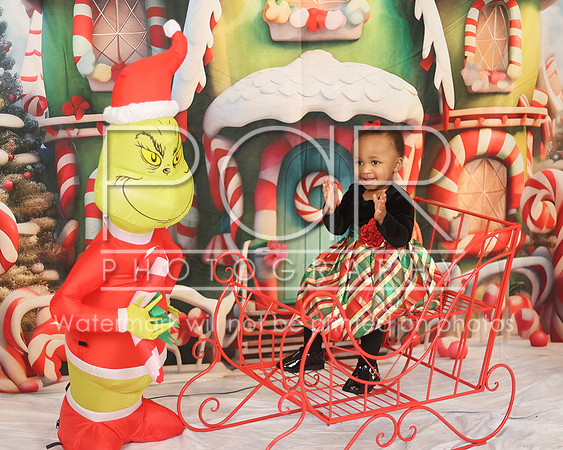 2024_Christmas_Corrine-2
