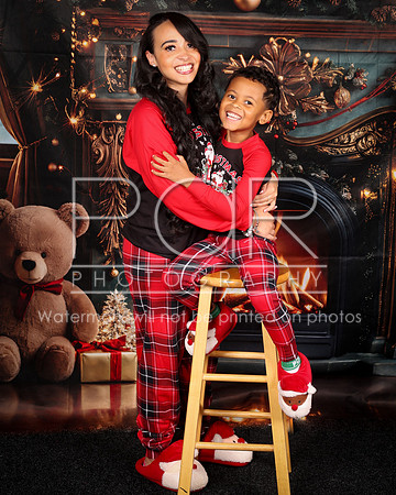 2024_Christmas_Kenda-13