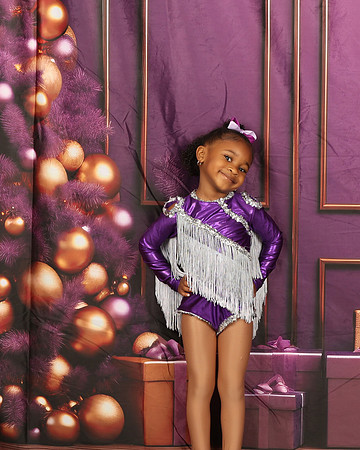 2024_Christmas_JasmineJ-48