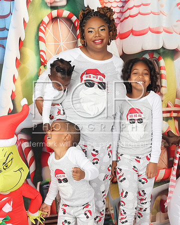 2024_Christmas_LaTashia-26