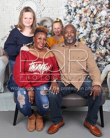 2022_Christmas_LStewart-5