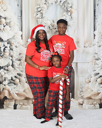 2024_Christmas_Antoinette Clark-2
