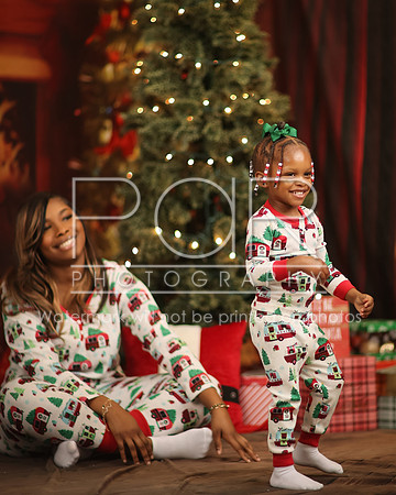 2024_Christmas_Zhakeria-10