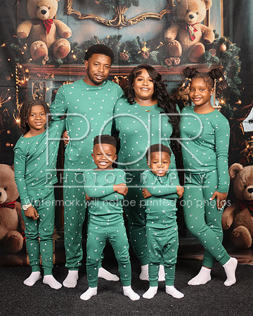 2024_Christmas_Aykia-5