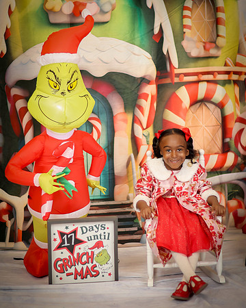 2024_Christmas_Victoria-12