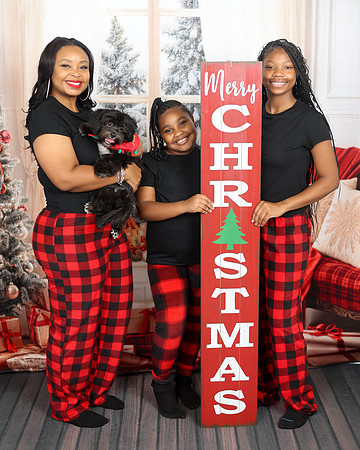 2024_Christmas_Alecya-3