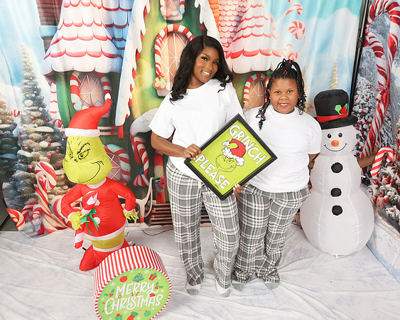 2024_Christmas_Jones Family-36