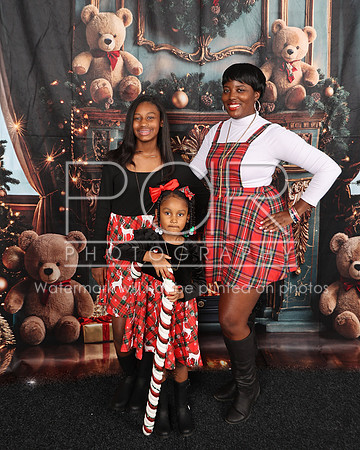 2024_Christmas_Eboni-4