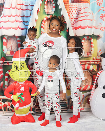 2024_Christmas_LaTashia-27