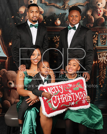 2024_Christmas_Jessica Jones-3