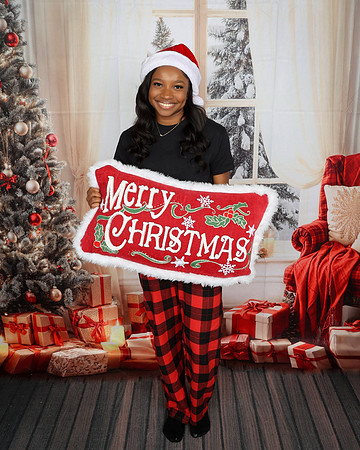 2024_Christmas_MadisonG-21