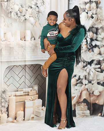 2024_Christmas_Keundra-14