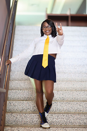 2025_Grad_Maddy-17