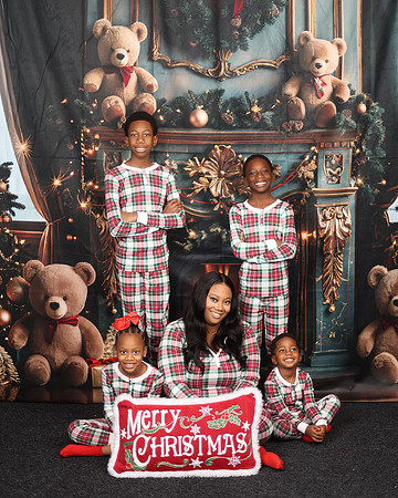 2024_Christmas_Shaniqua-6