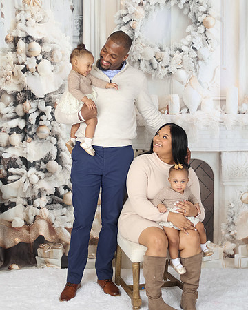 2024_Christmas_Barnes Family-3