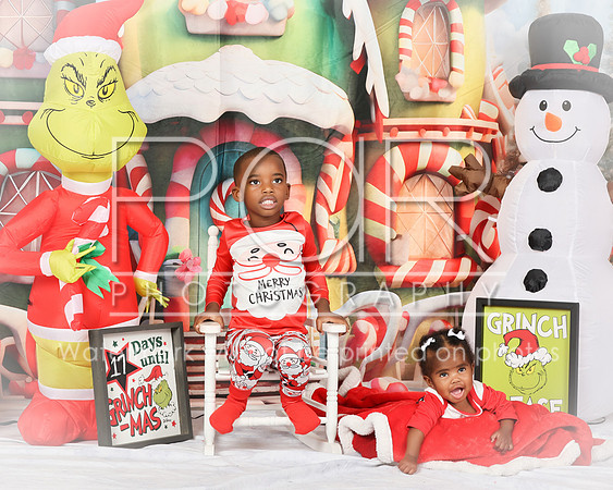 2024_Christmas_Brandi-14