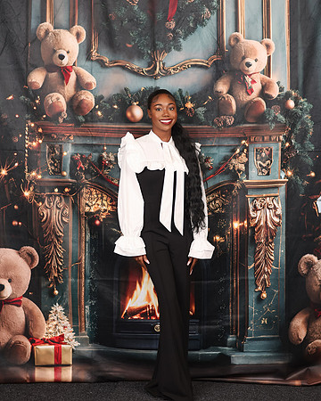 2024_Christmas_Kamorie-23