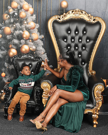 2024_Christmas_Keundra-5