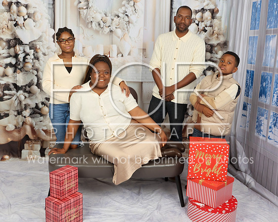 2024_Holiday_D_Kyles-9