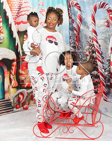 2024_Christmas_LaTashia-12