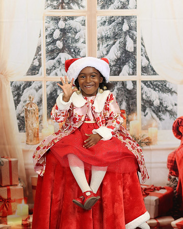 2024_Christmas_Victoria-19