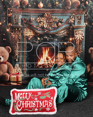 2024_Christmas_Mercedes Thomas-6