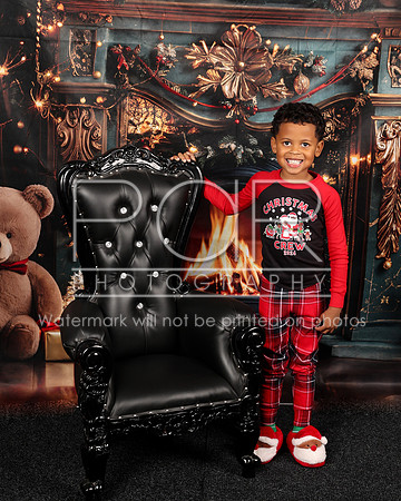 2024_Christmas_Kenda-4