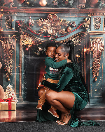 2024_Christmas_Keundra-9