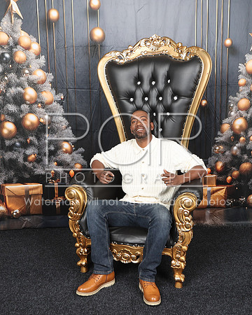 2024_Holiday_D_Kyles-26
